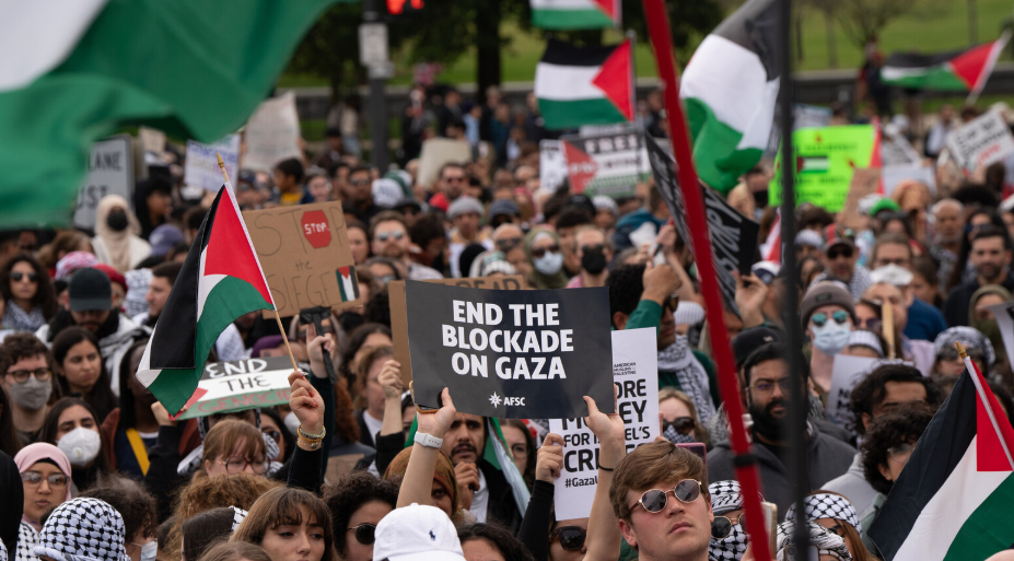 people together to help gaza